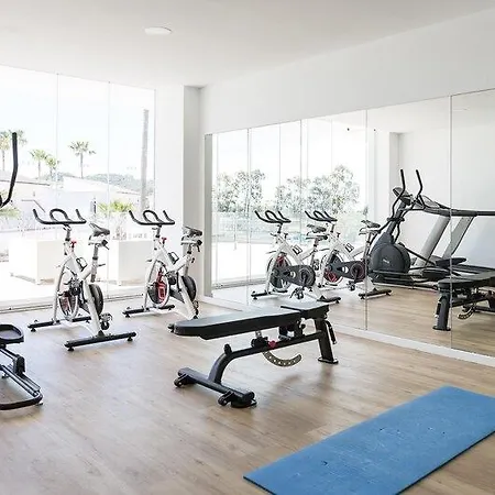 Garden Saladina - Adults Only