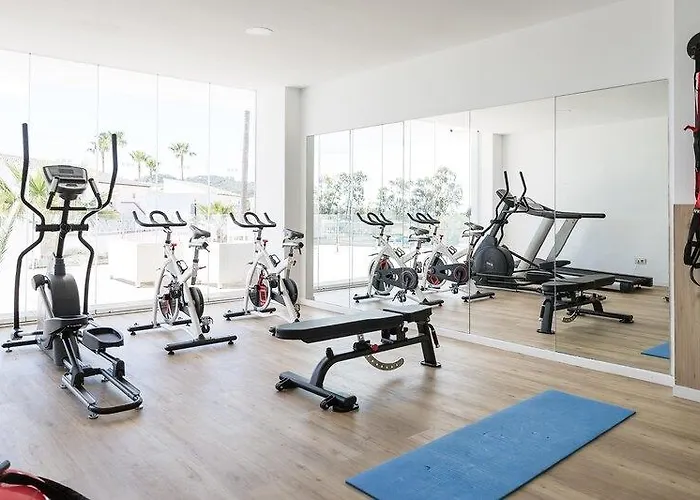 Garden Saladina - Adults Only