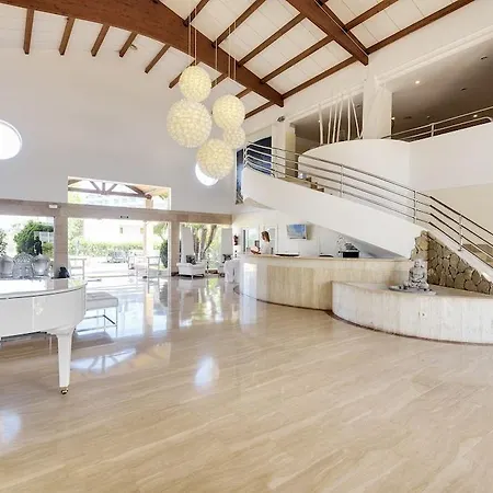 فندق Garden Saladina - Adults Only 4*
